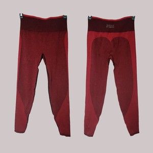 Victoria's Secret Pink Seamless Leggings Size‎ Small Red/Black Cropped